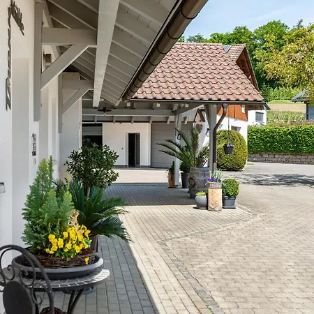 Obst- Und Hund Ferienhaus