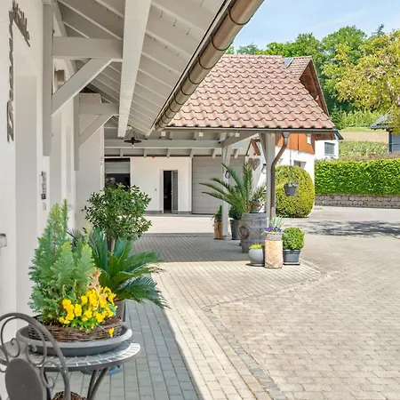 Obst- Und Hund Holiday home Nonnenhorn